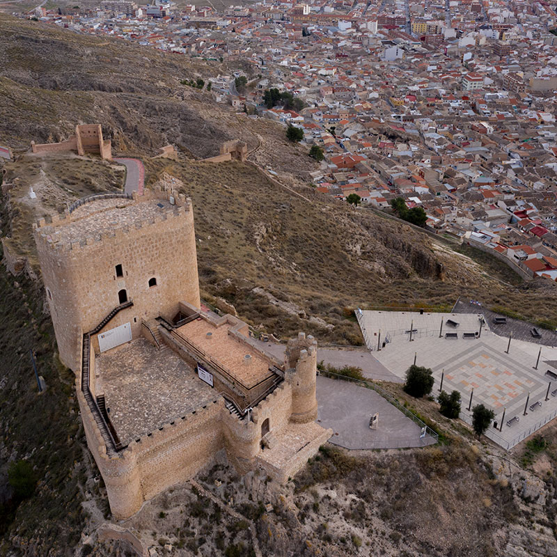 Jumilla: vi�edos, bodegas centenarias y brindis de Resurrecci�n