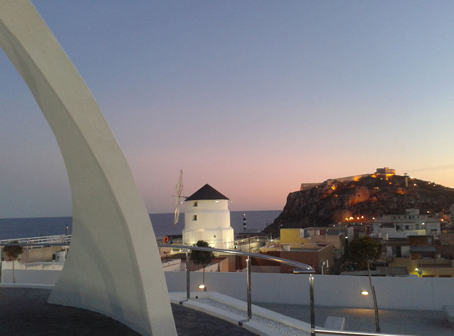 ALLE AN BORD DES ZUGES!