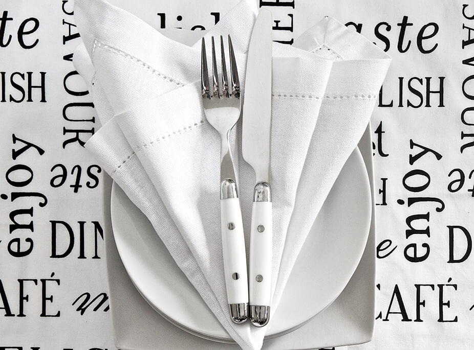 KNIFE AND FORK DISHES