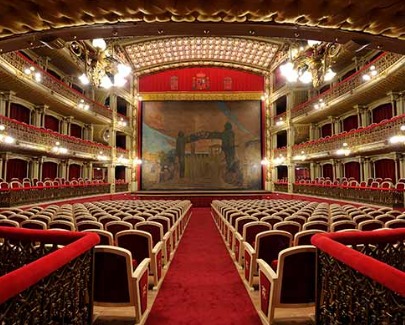 Auditorios y Teatros