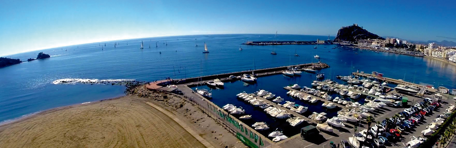 CLUB NAUTICO AGUILAS