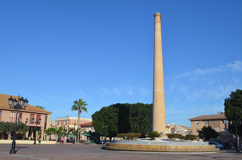 CHIMENEA (F�BRICA DE TEMPLADO)