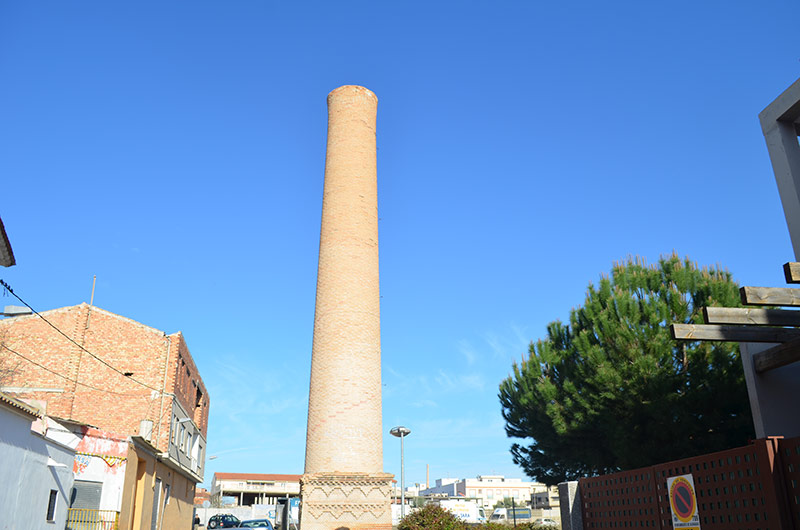 CHIMENEA (F�BRICA DE LA MOLINERA)