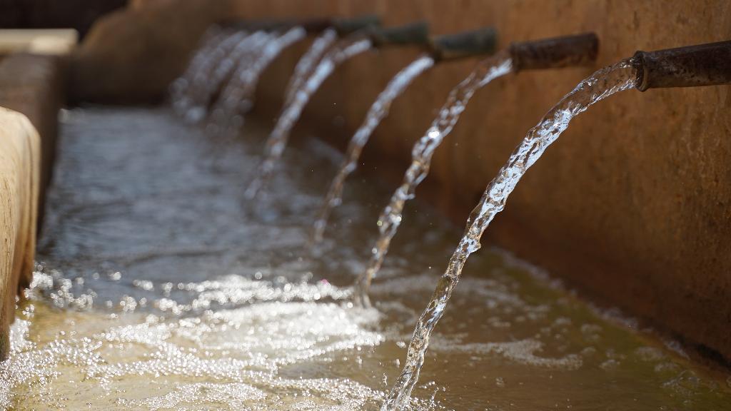 FUENTE DE LOS CA�OS Y CALLE DEL AGUA