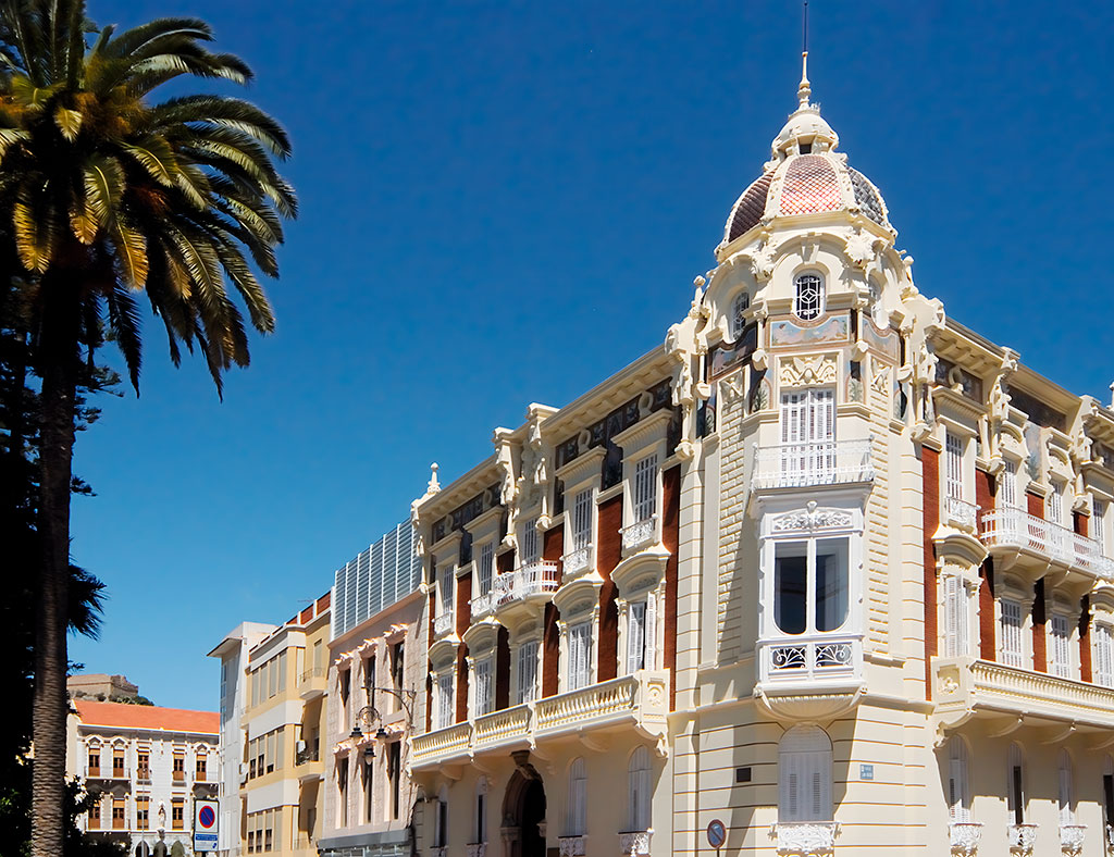 MUSEO REGIONAL DE ARTE MODERNO - MURAM / PALACIO AGUIRRE