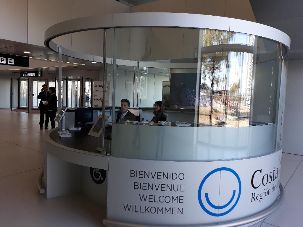 PUNTO DE INFORMACI�N TUR�STICA AEROPUERTO