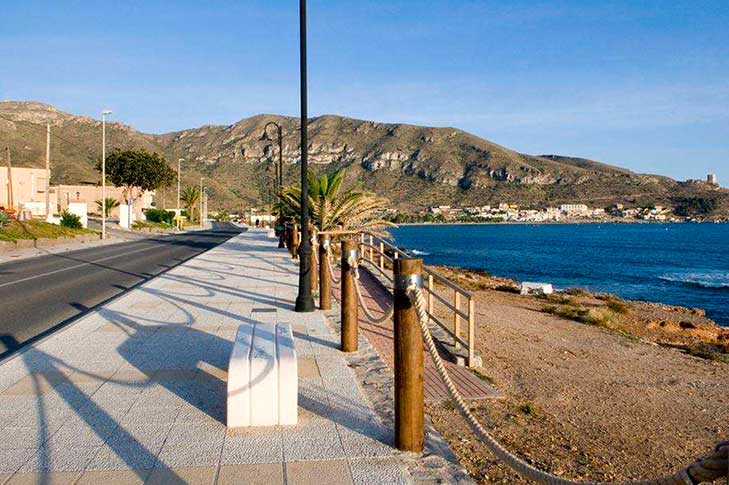 PLAYA DE LA CHAPINETA